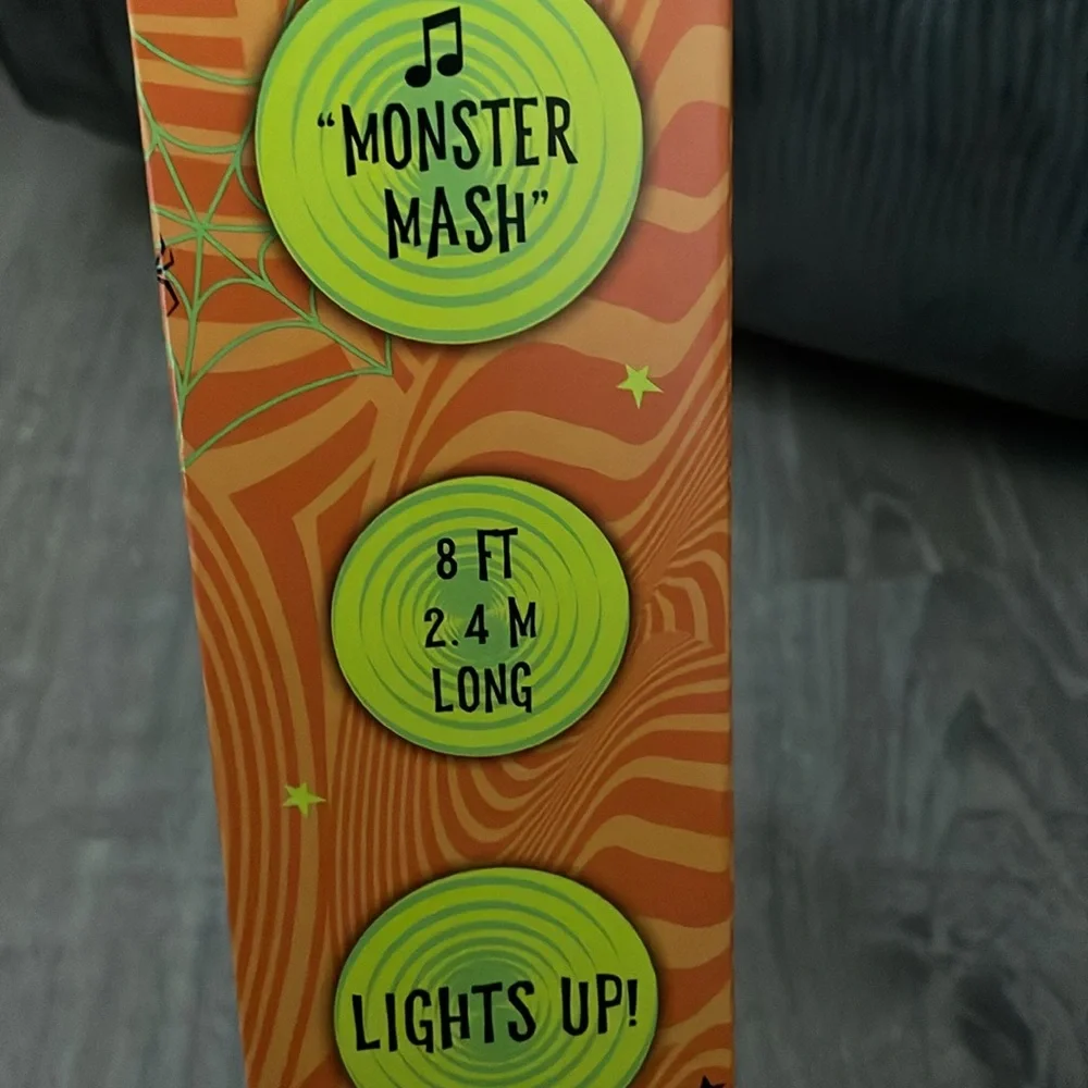 Mickey “monster mash” musical pumpkin light string